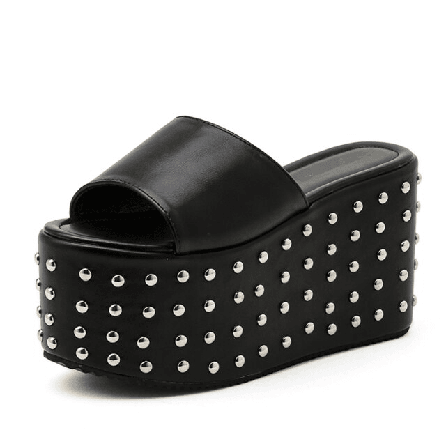 high-platform-slippers-125330.png
